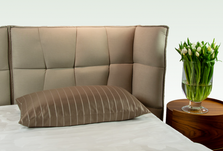 IMG_3830 mit grün-beigen Hintergrund